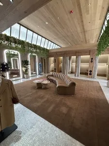 Aritzia Michigan Ave